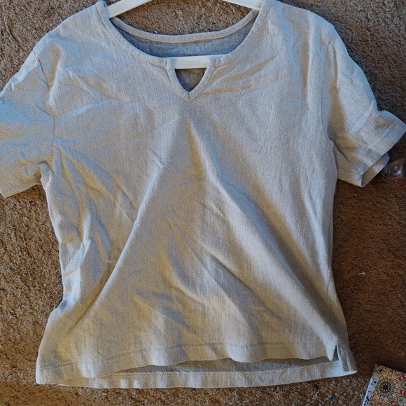 The Earth Collection Women's top - Picture 3 of 3